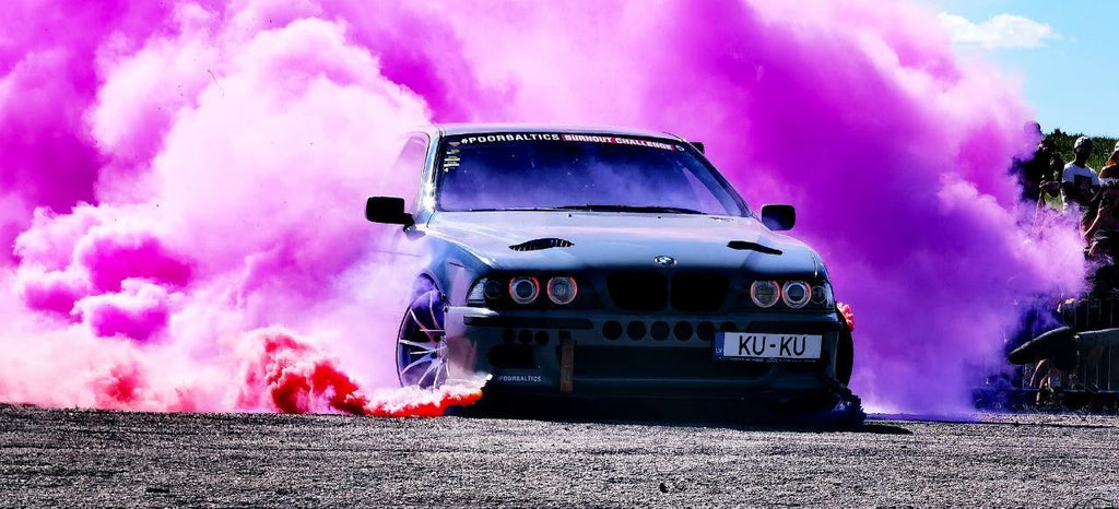 COLORED SMOKE TYRE PINK 225/45 R17
